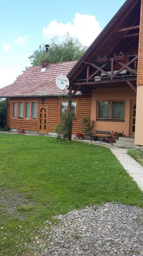 Emilia Vendeghaz Otel Ciumani Dış mekan fotoğraf