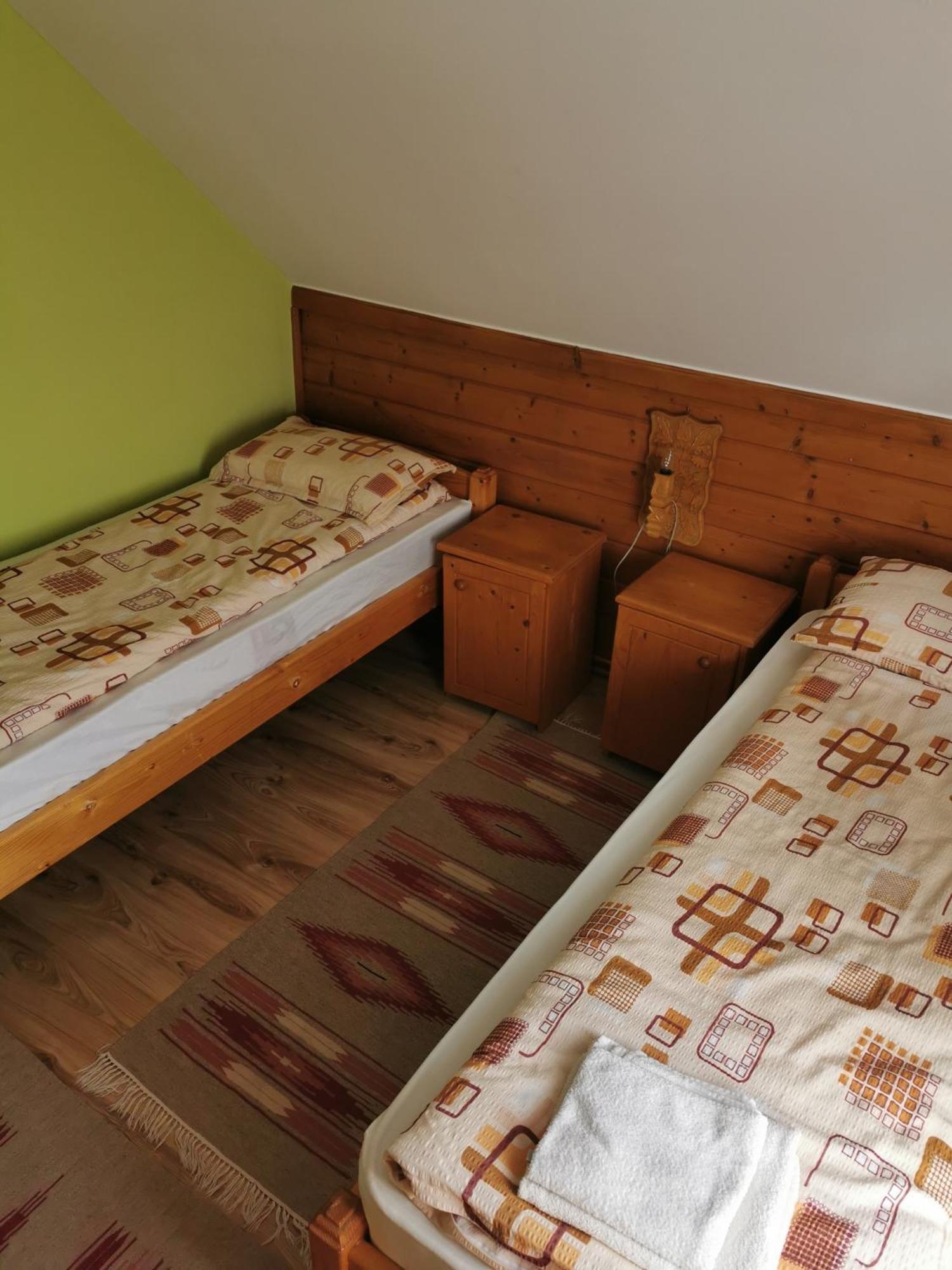 Emilia Vendeghaz Otel Ciumani Dış mekan fotoğraf