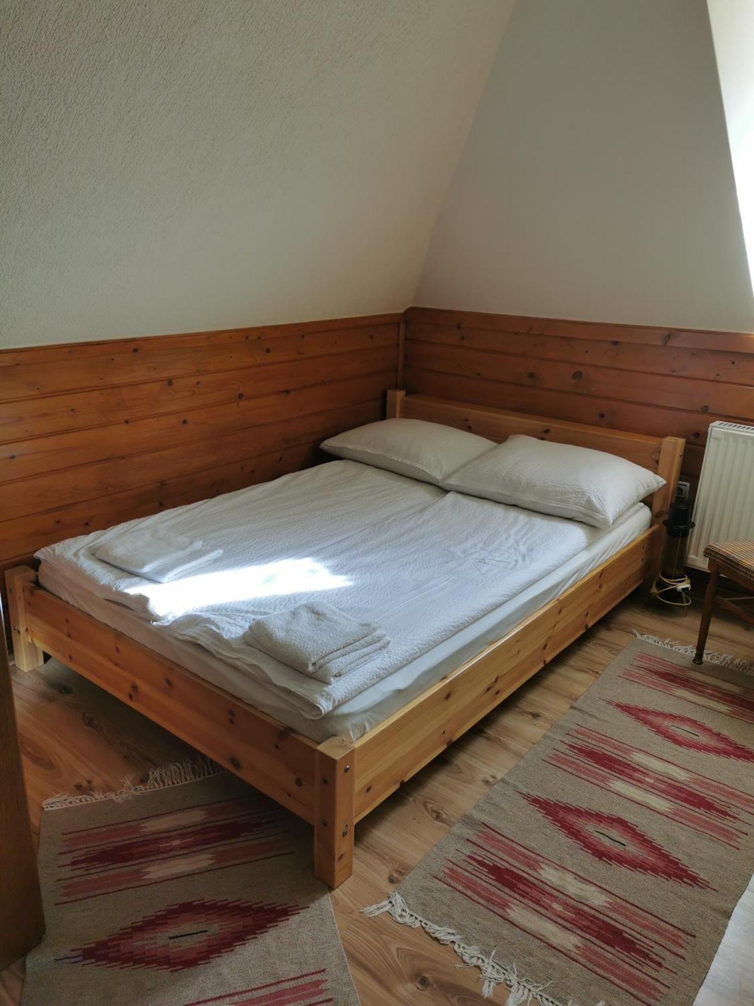 Emilia Vendeghaz Otel Ciumani Dış mekan fotoğraf