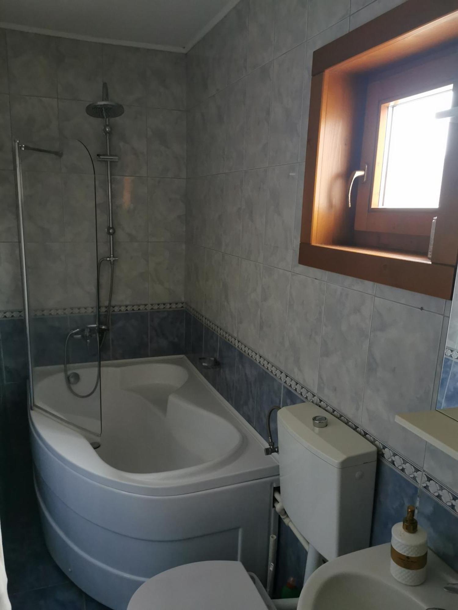 Emilia Vendeghaz Otel Ciumani Dış mekan fotoğraf