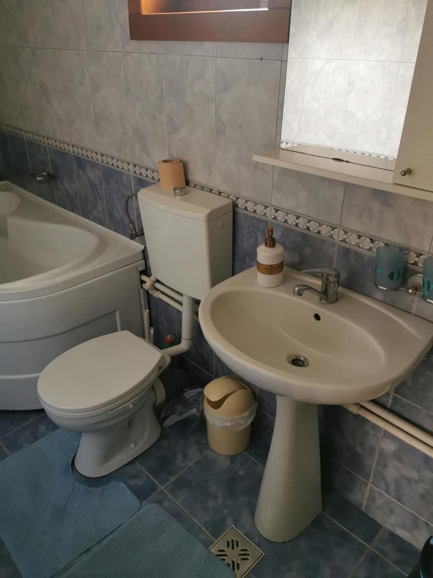 Emilia Vendeghaz Otel Ciumani Dış mekan fotoğraf