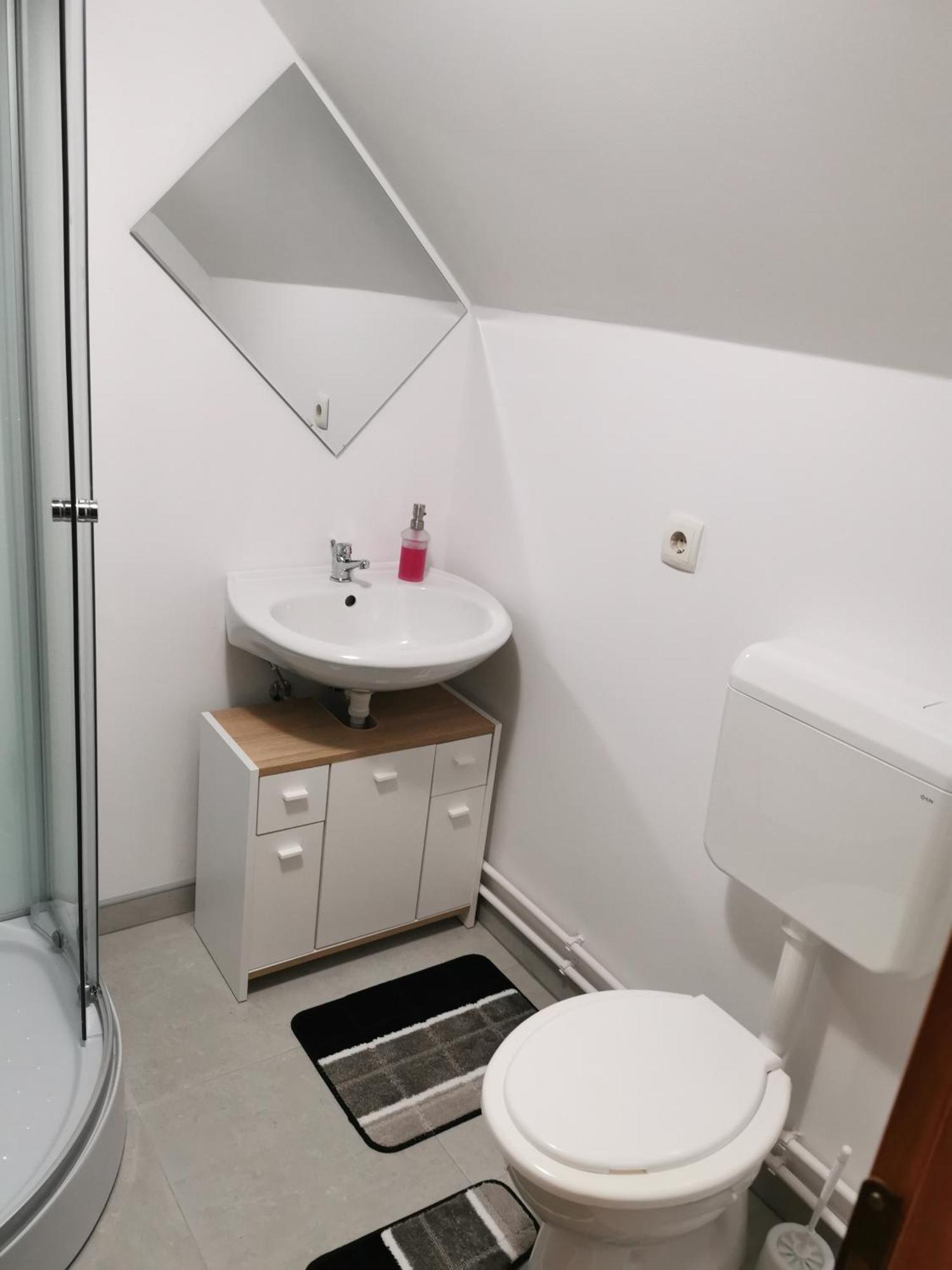 Emilia Vendeghaz Otel Ciumani Dış mekan fotoğraf
